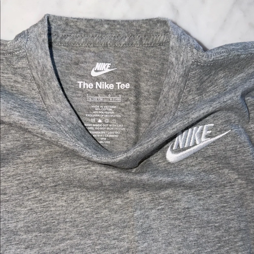 Nike Kids Heather Gray Short Sleeve Tee 7Y